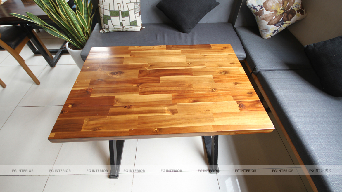 Ung dung nhâm nhi cafe và ngắm cảnh tại The Cafein - chung cư N04 Thành Thái