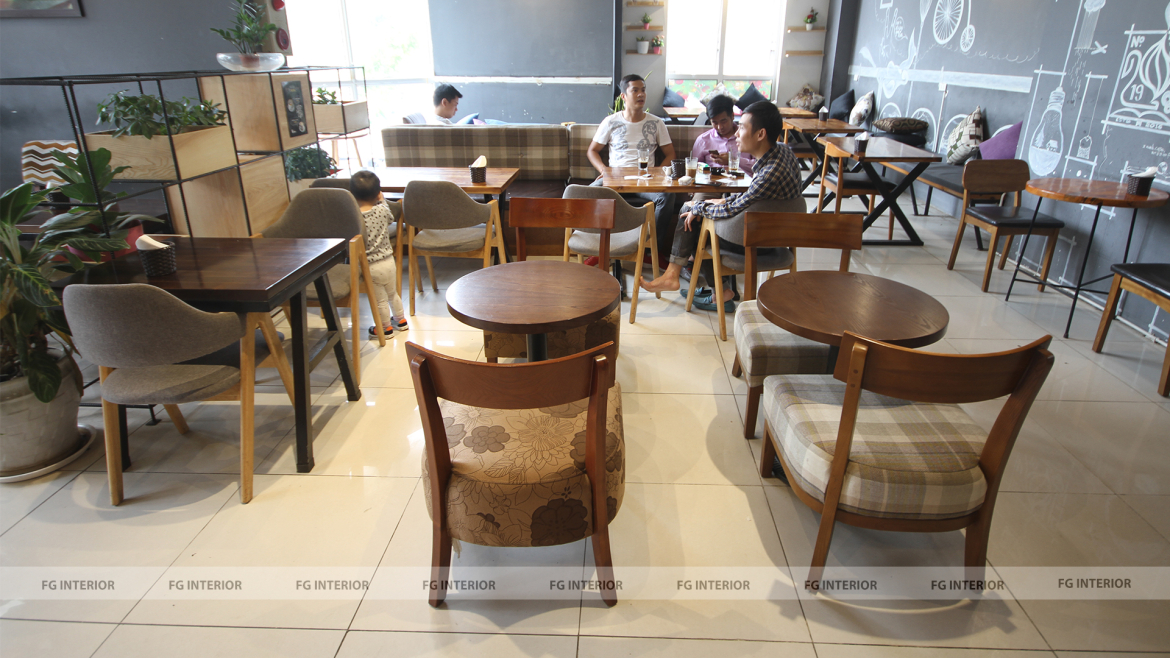 Ung dung nhâm nhi cafe và ngắm cảnh tại The Cafein - chung cư N04 Thành Thái